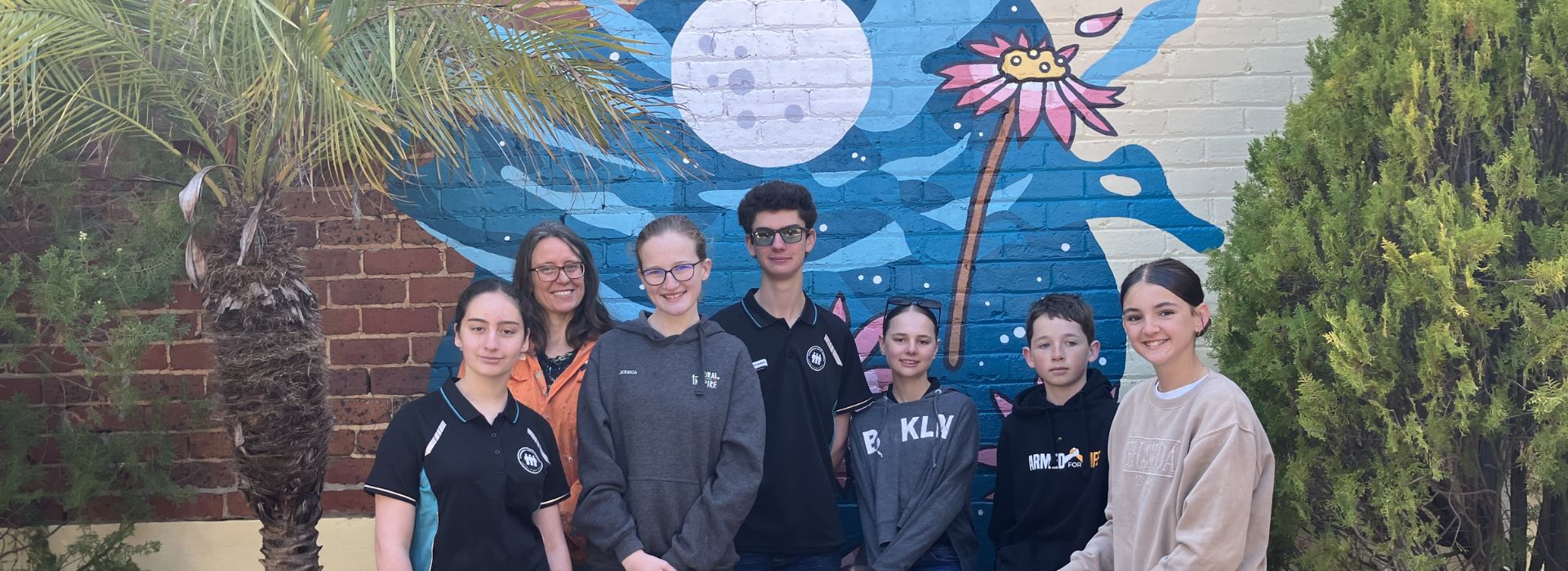 Picture: Kiosk Mural - Youth Councillors